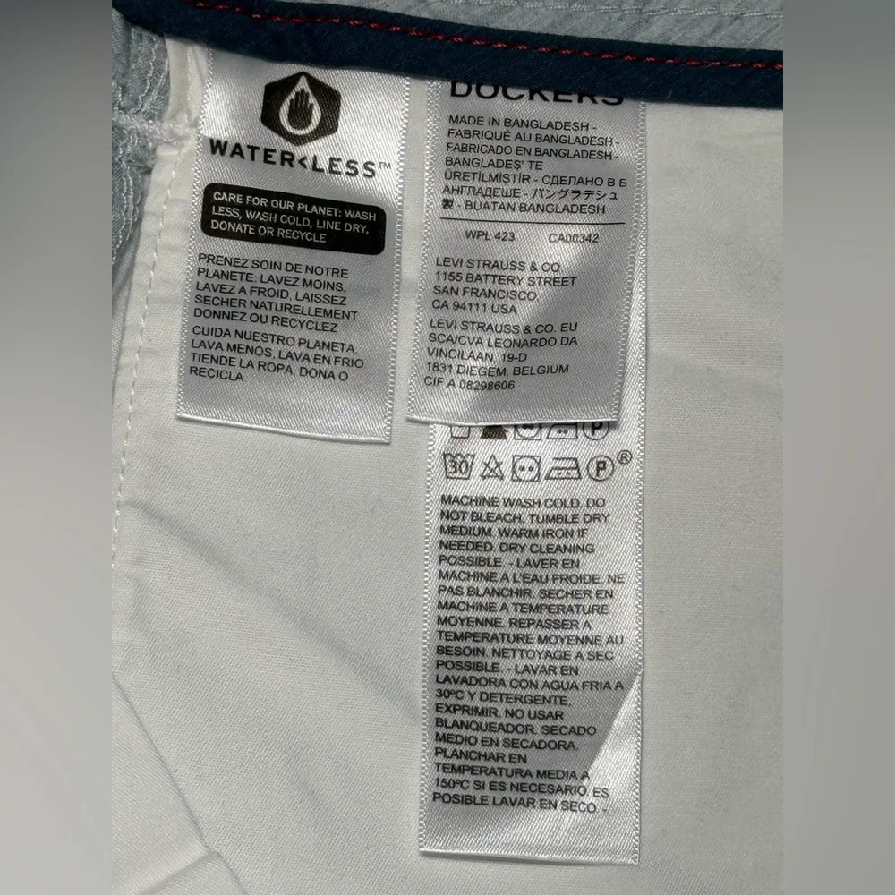 Dockers Mens Ultimate Short White Comfort Fit Size 30 Flat‎ Front Chino Shorts